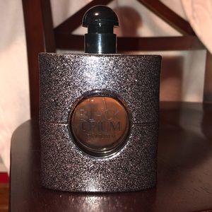 Yves Saint Laurent Black Opium